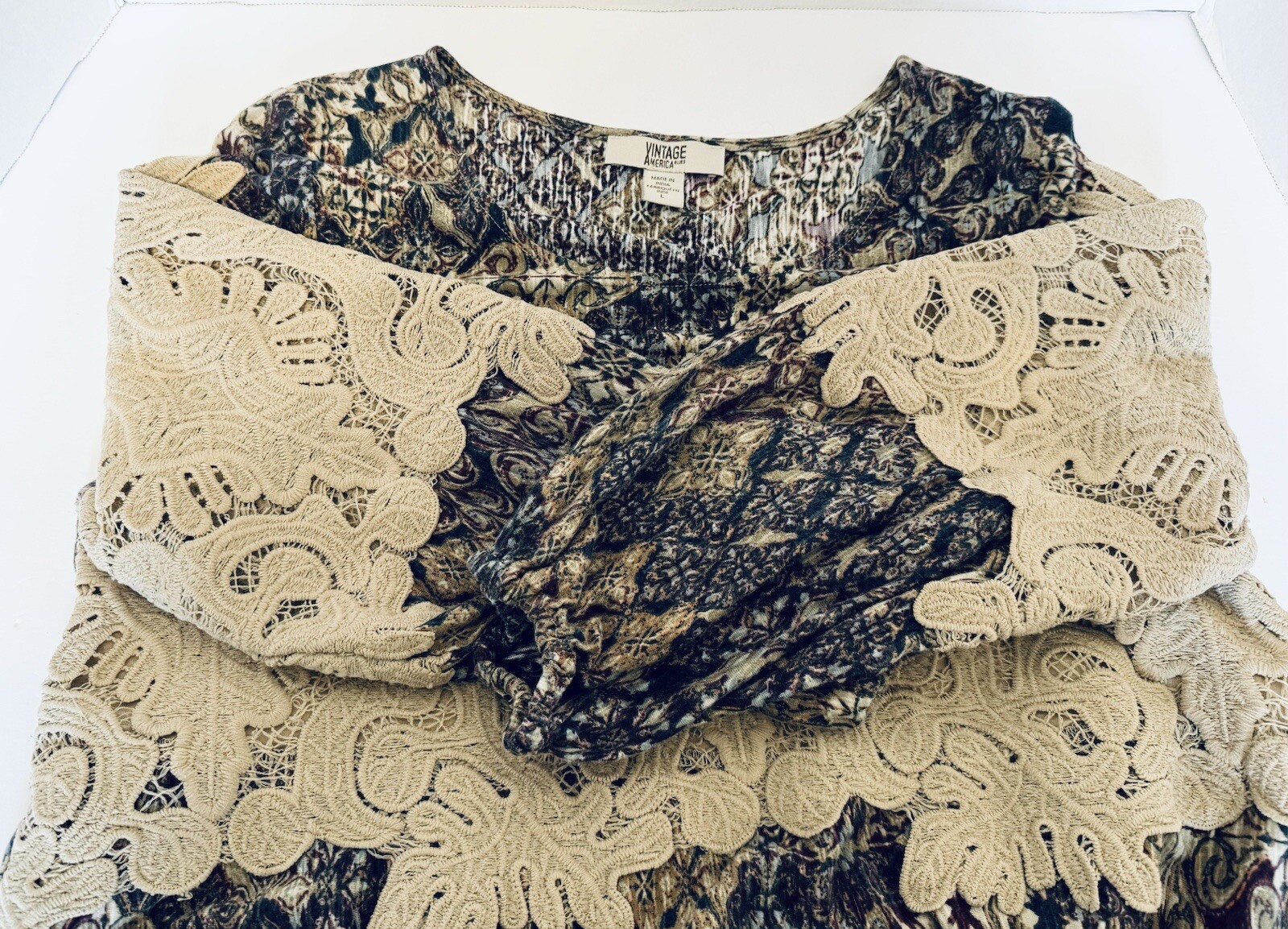 Vintage America Blues Missey Peasant Pull Over Blouse Size Large Tan Lace Panels