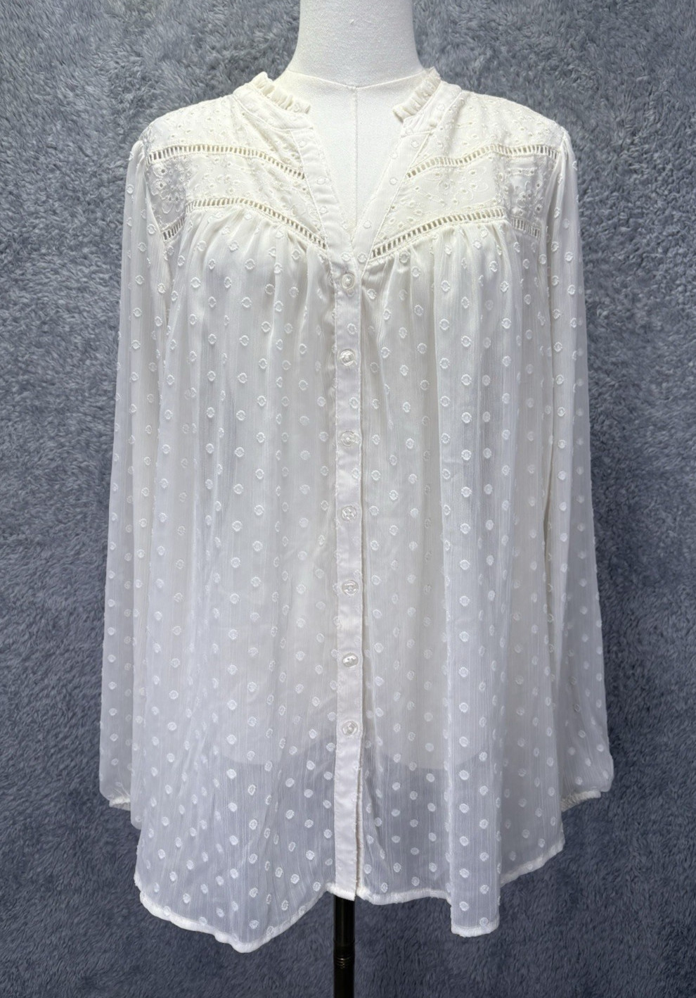 Torrid Womens Sz 2 2X Ivory Sheer Swiss Dot Button Front Blouse Boho Romantic