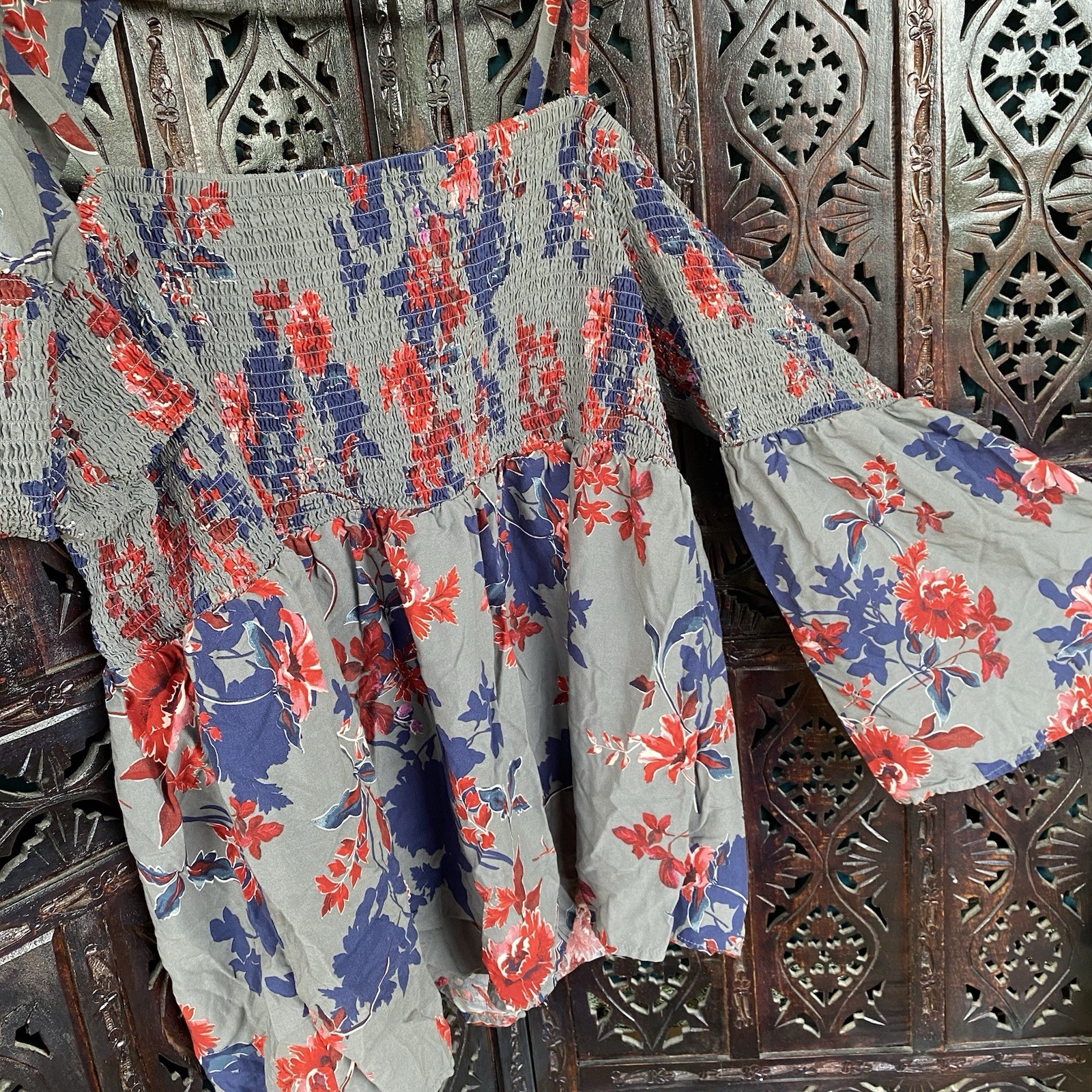 TORRID 3 Cold Shoulder Strap Top Womens 22/24 Floral Bell Sleeve Boho Blouse