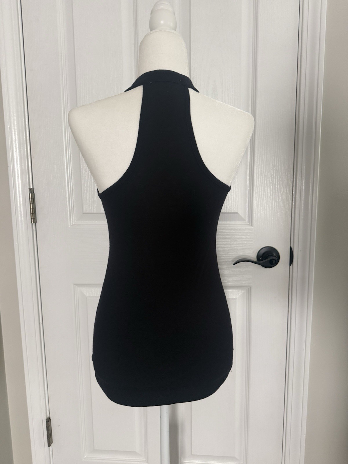 Three Pink Hearts Black Halter V-Neck Ruffle Button Tank Top – Women’s Sz S