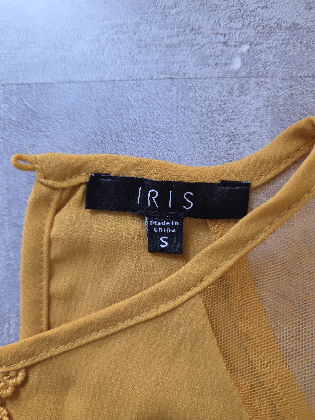 IRIS Yellow Lace Sheer Flutter Sleeve Round Neck Pullover Blouse S IT91222
