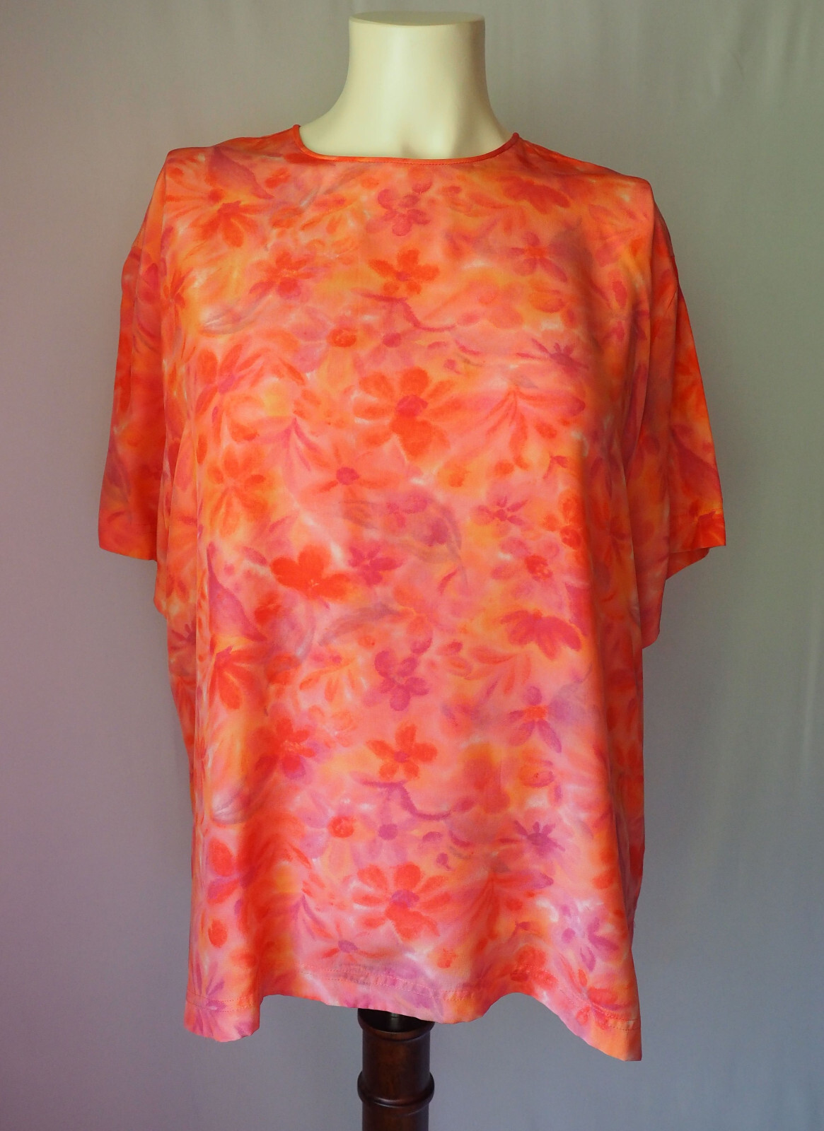 Liz Claiborne Collection 100% Silk Blouse Satin Back Crepe Pink Floral Size 10