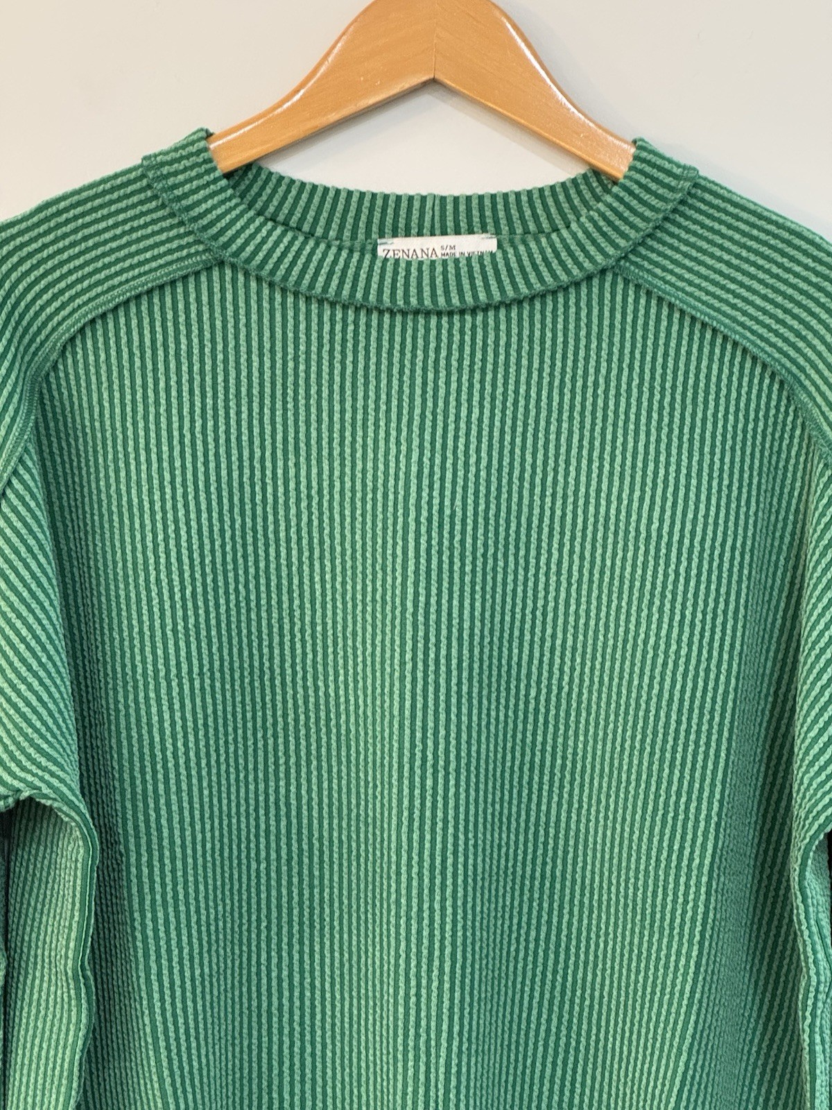 NWT Green Zenana Raised Rib Long Sleeve Top Style #RTL-8452A – S/M or L/XL
