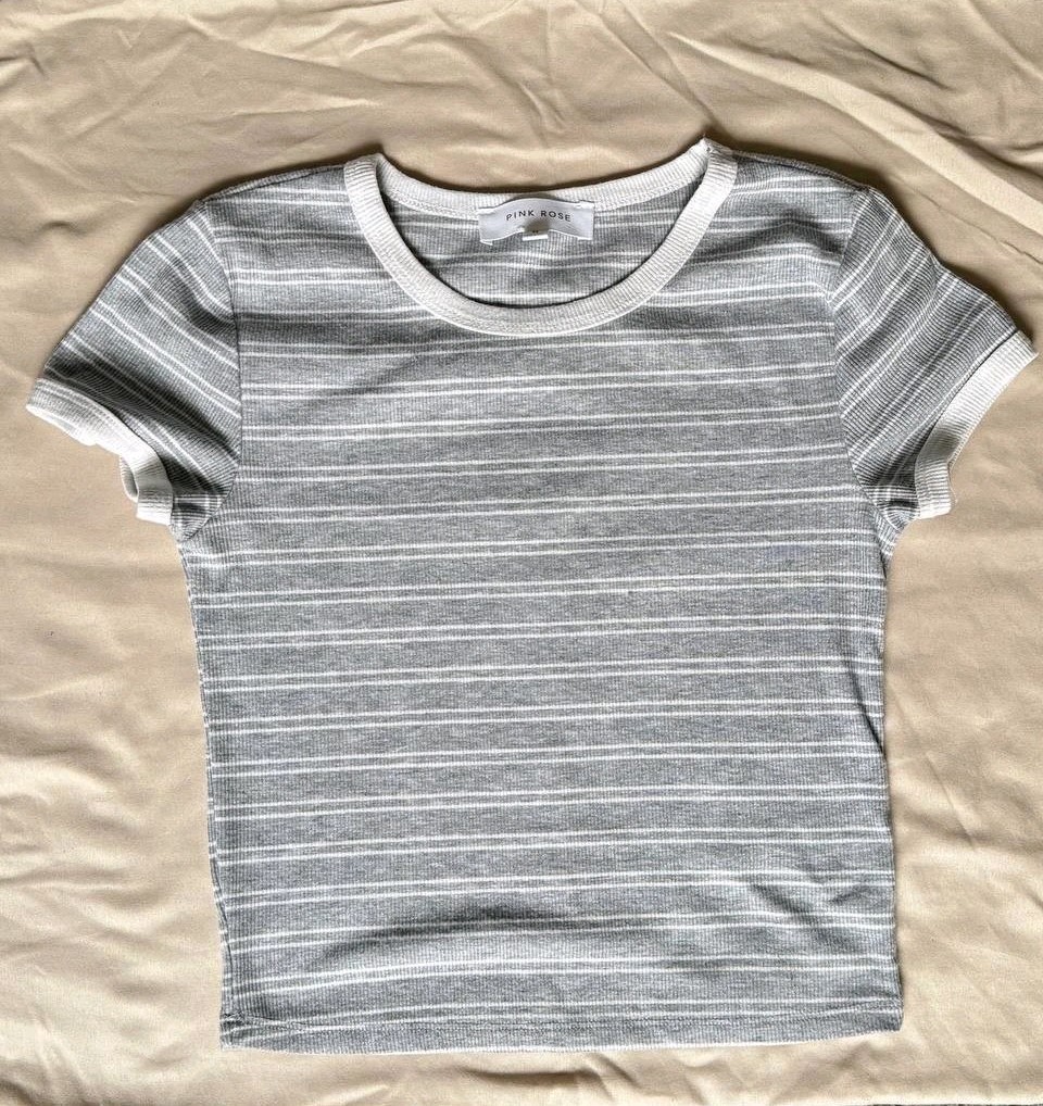 Pink Rose Gray White Striped Knit Short Sleeve Pullover T-Shirt Size M