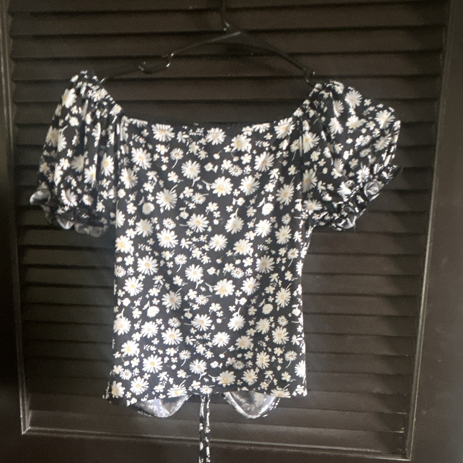 SO Women’s XS Black/White Floral Square Neck Puff Sleeve Drawstring Blouse