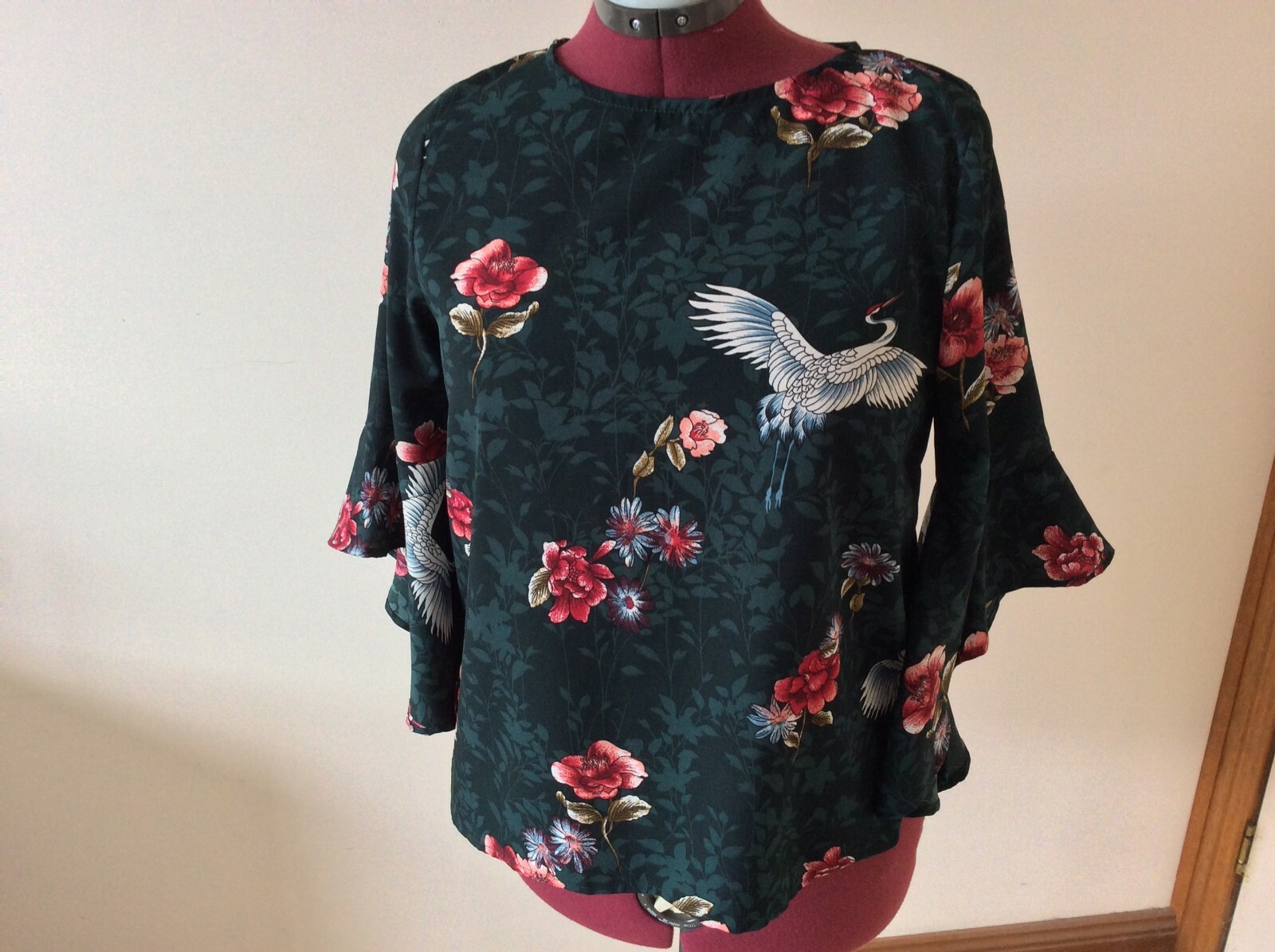 CAROLINE MORGAN FRILL SLEEVE FLORAL BLOUSE TOP SIZE 10