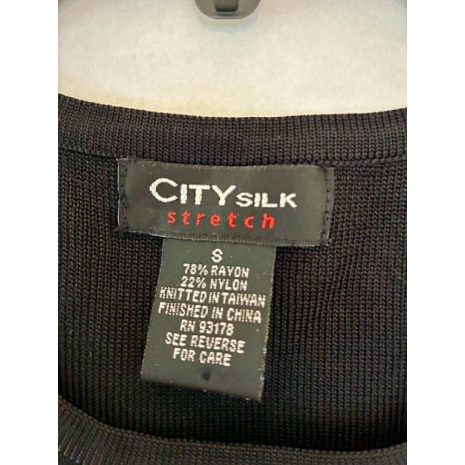 City Silk Stretch Tank Top Womens Small Black Excellent Ribbed Knit Shell