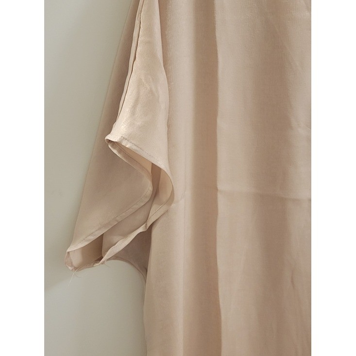 ANDREE BY UNIT SS Flutter Relaxed V-Neck Blouse in Beige Size 2x Soft Fabric