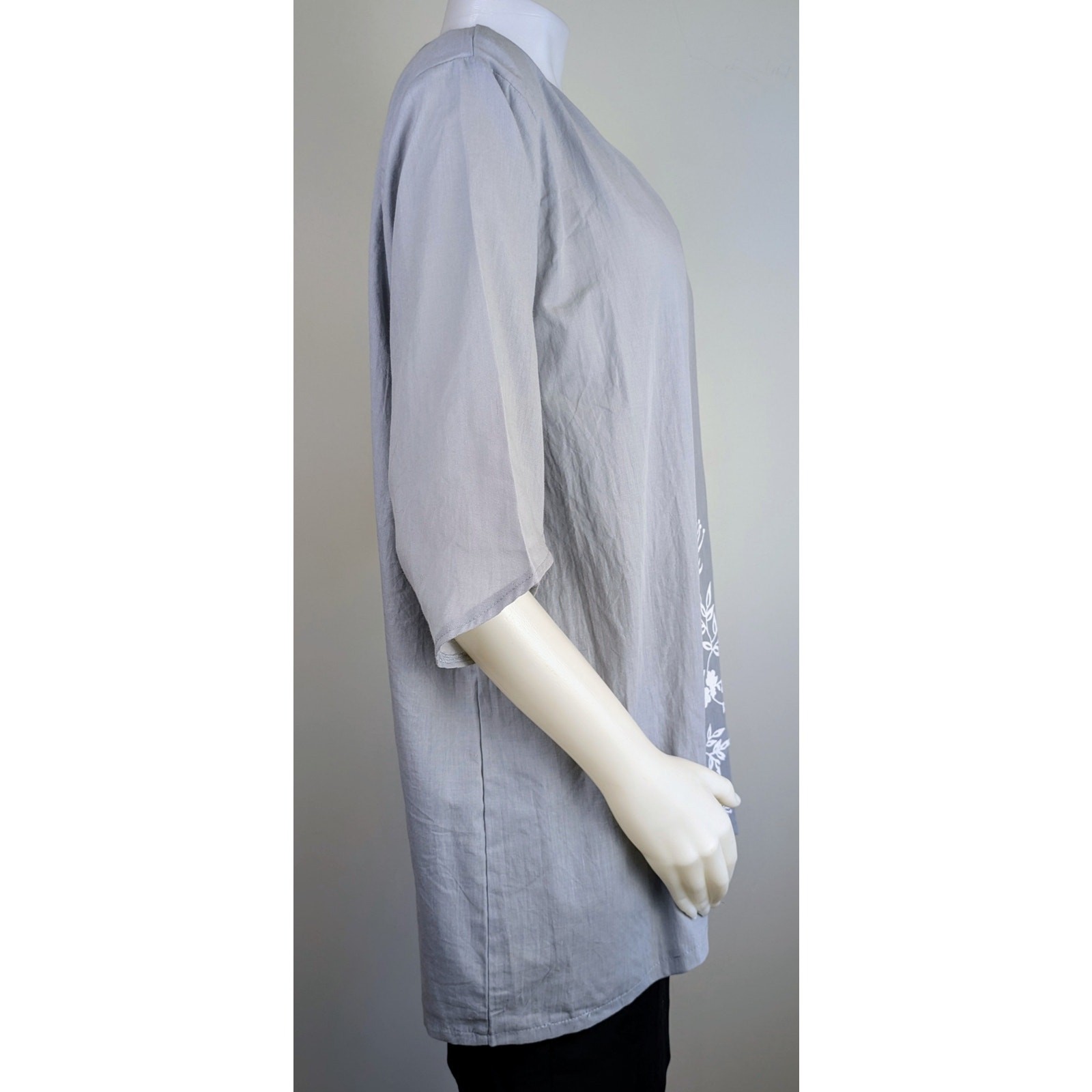 Misslook Tunic Top 3X Gray White Floral V-Neck Short Half Sleeve Lightweight