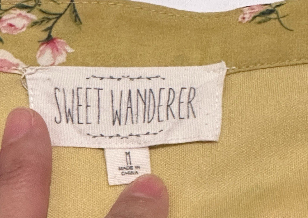 Sweet Wanderer Women’s M Blouse Yellow Floral Peplum Ruched Sleeve Sweet Cottage