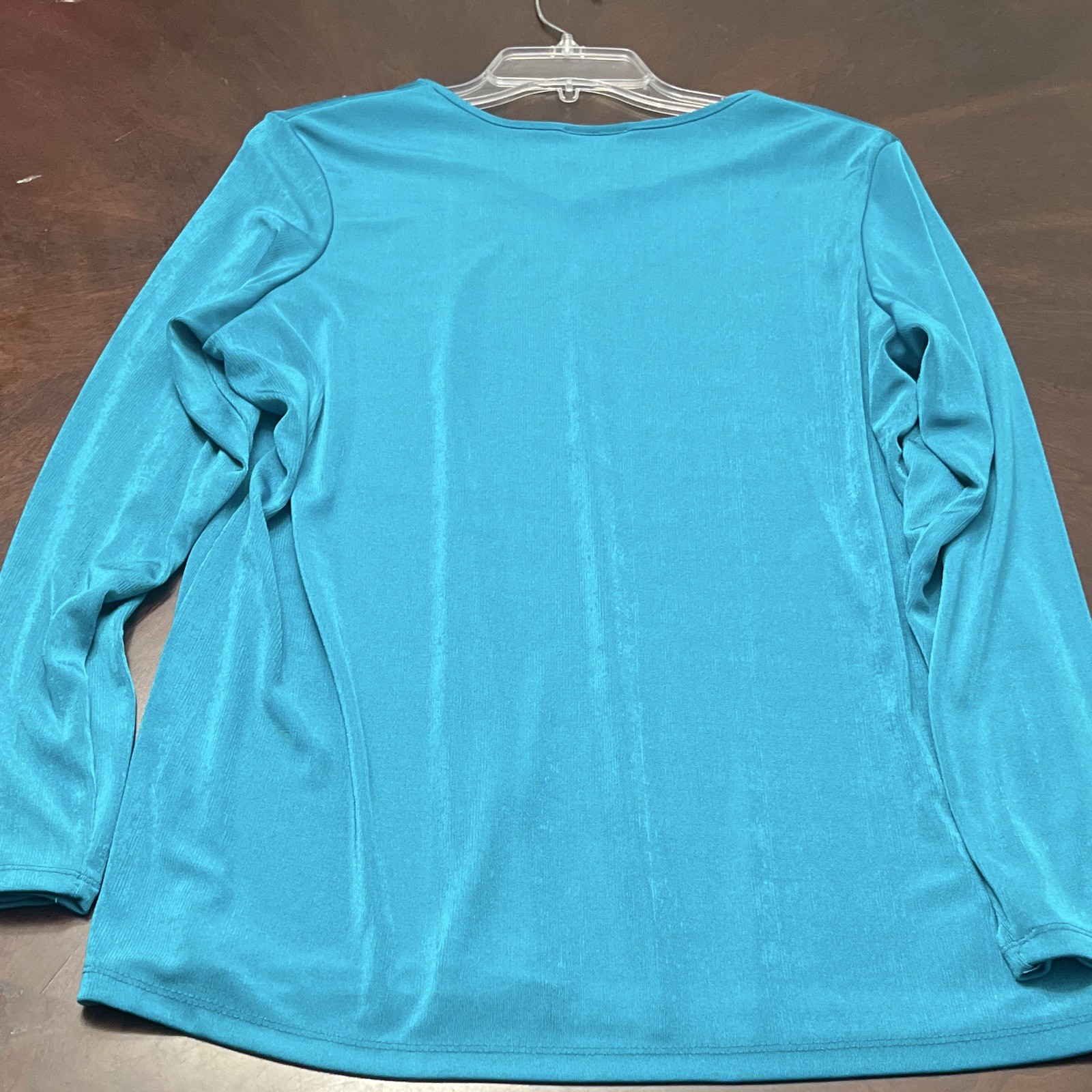 Quacker Factory Women’s XL Long Sleeve V-Neck Sequin Rhinestone Top Red/Blue