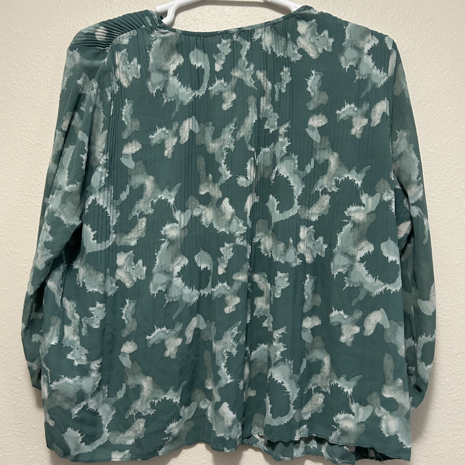 Nine West Womens L Green Blouse Sheer-look Lightweight Fabric Size Sleeve Women