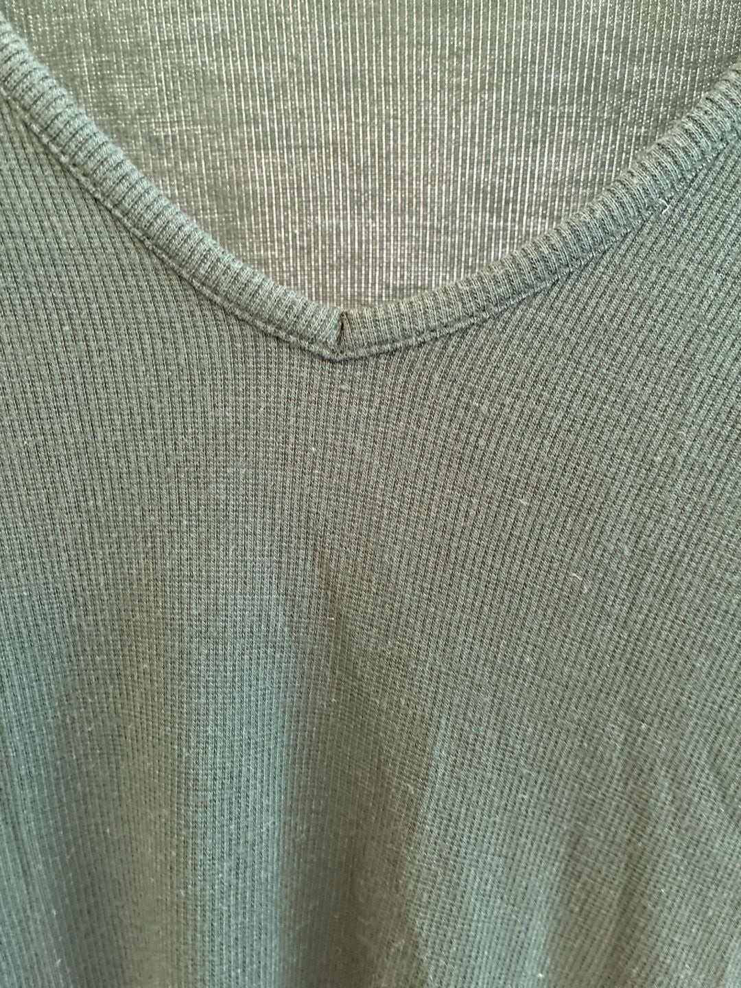 Marine Layer Women’s Long Sleeve V-Neck Ribbed T-Shirt in Dark Green