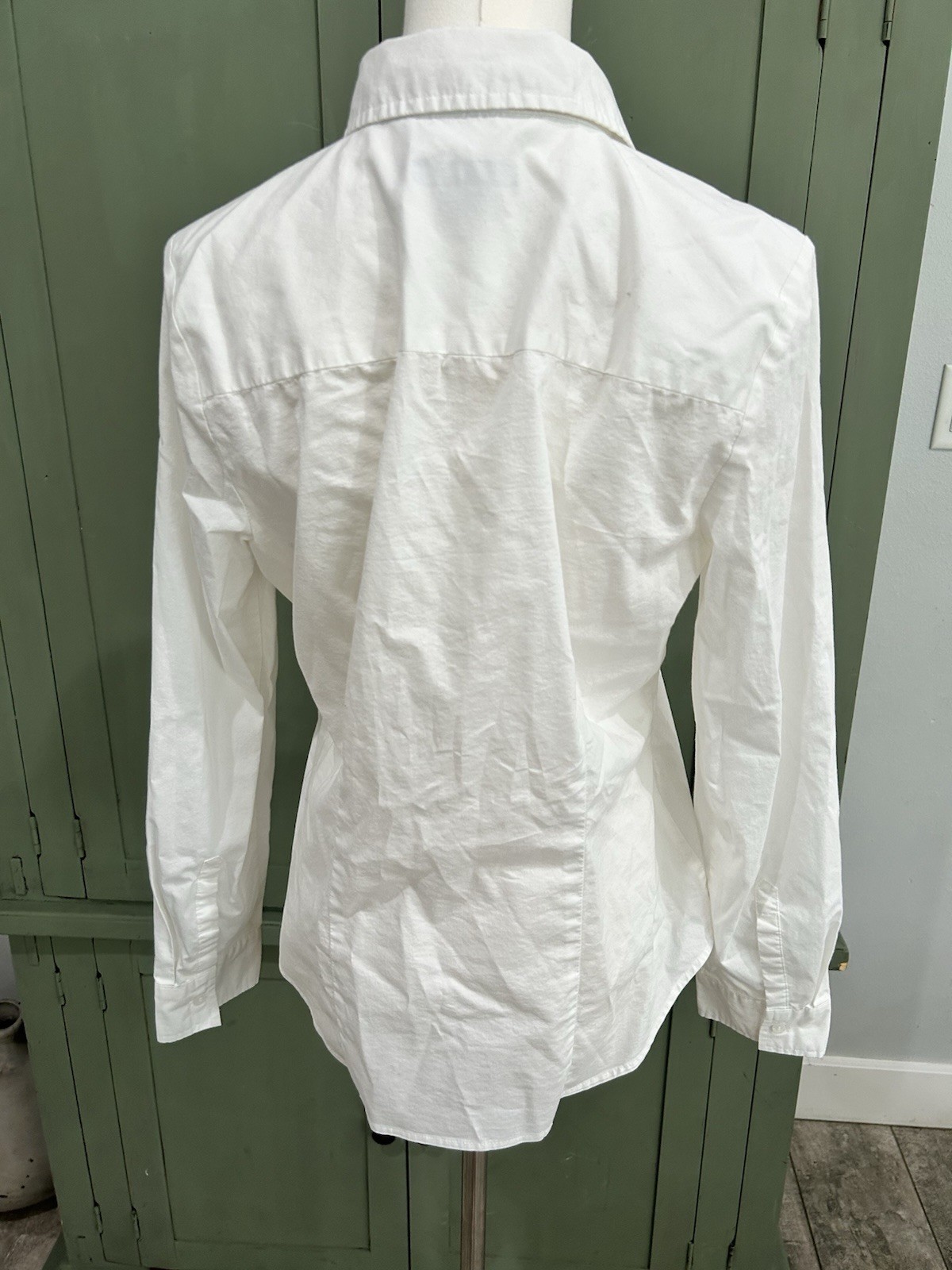 Covington Women’s Crisp White Collared Button Up Top Size M Tailored Secretary