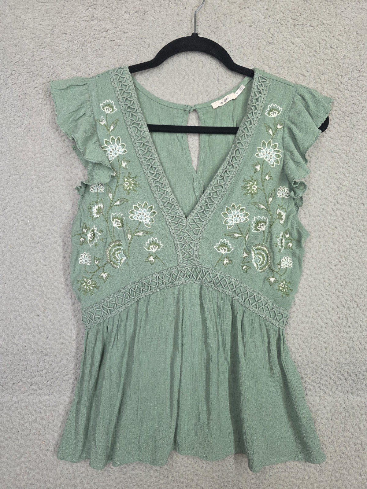 Mi ami Babydoll Top Woman’s M Sea Green Floral Embroidery Peplum Crochet Trim