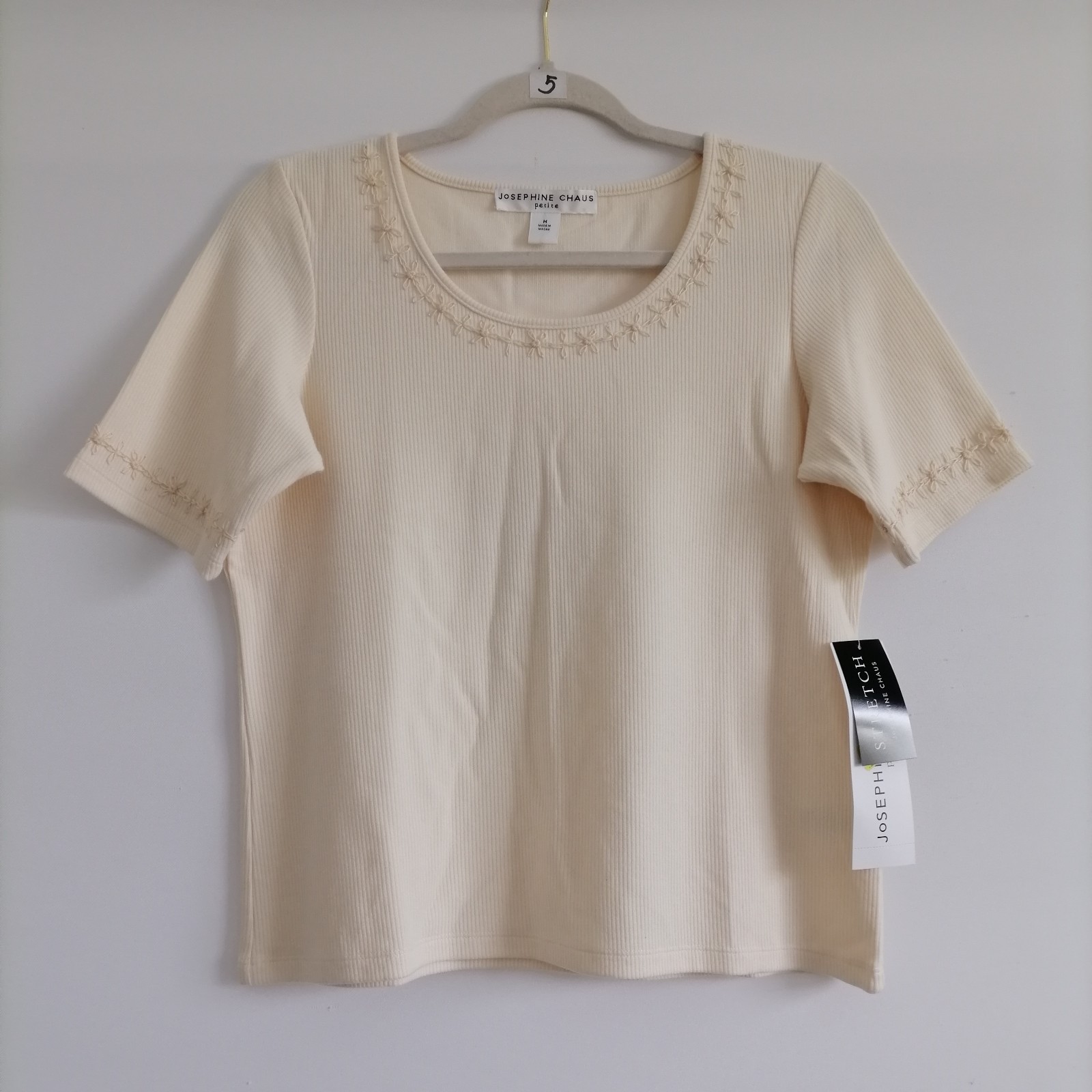 NWT Josephine Chaus Womens Ivory Stretch Embroidered Blouse Top Petite Size M