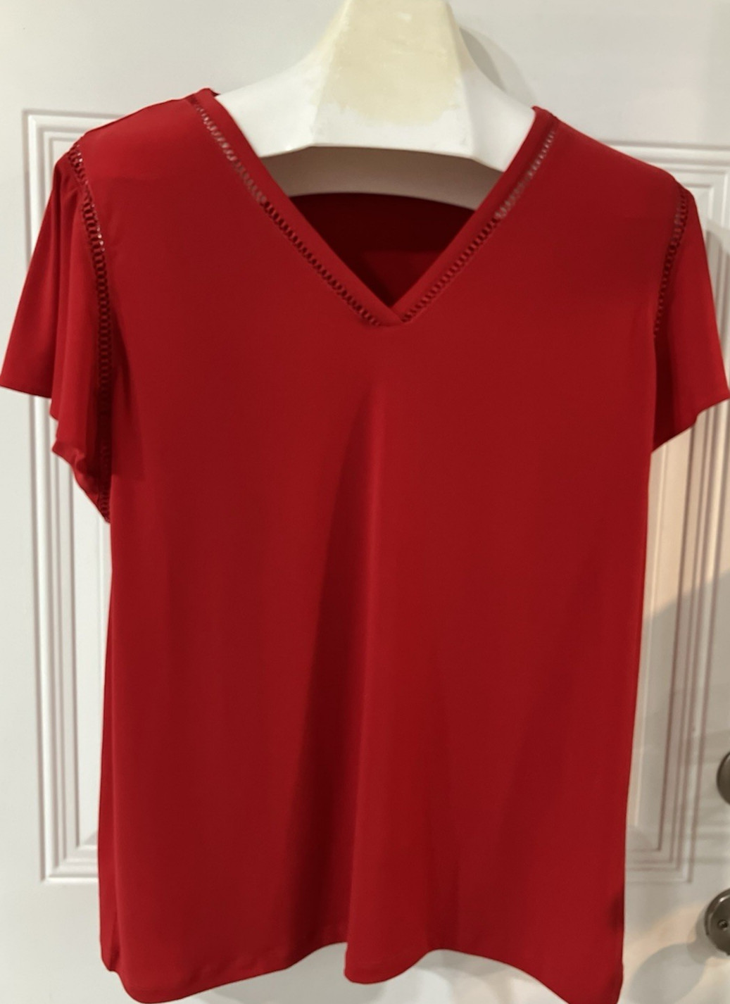 Lightweight Flowy v neck relaxed capluse classic office Designer Capsule B