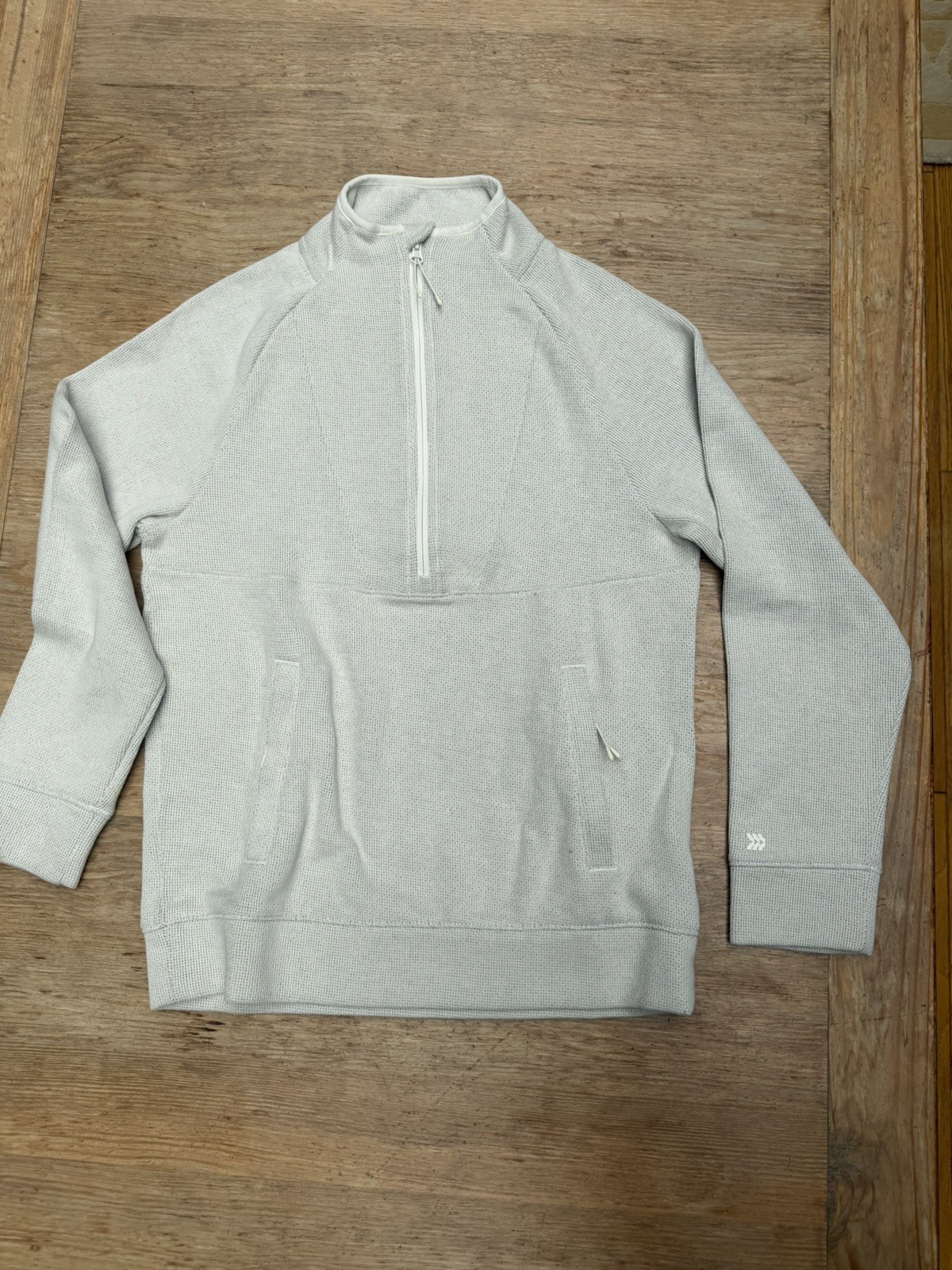 All in Motion Pullover Women’s Light Gray Quarter 1/4 Zip Long Sleeve
