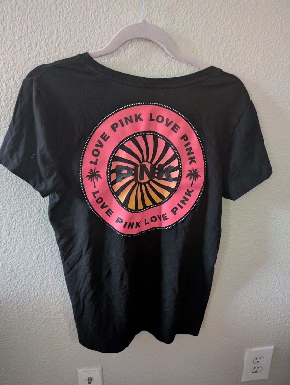 Victoria’s Secret PINK Women’s Medium Black Love Pink Graphic T Shirt Palm Tree