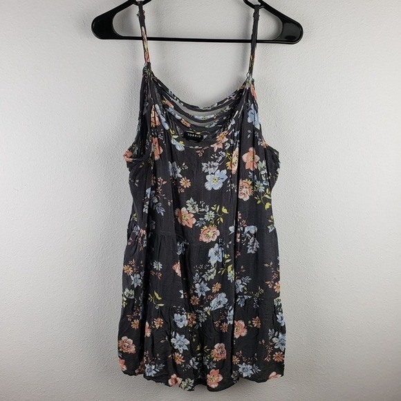 Torrid Women’s Size 2 Floral Print Crossback Tiered Cami Gray Vintage Wash