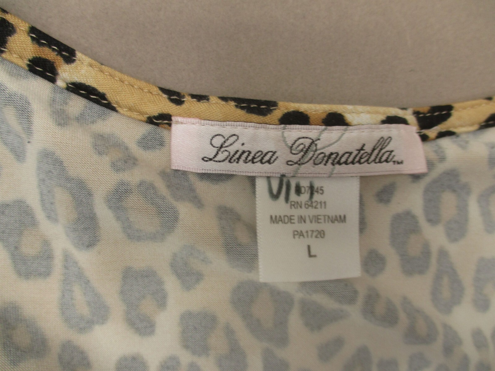 Linea Donatella Size L Womens Animal Print Scoop Neck Long Sleeve Blouse 242