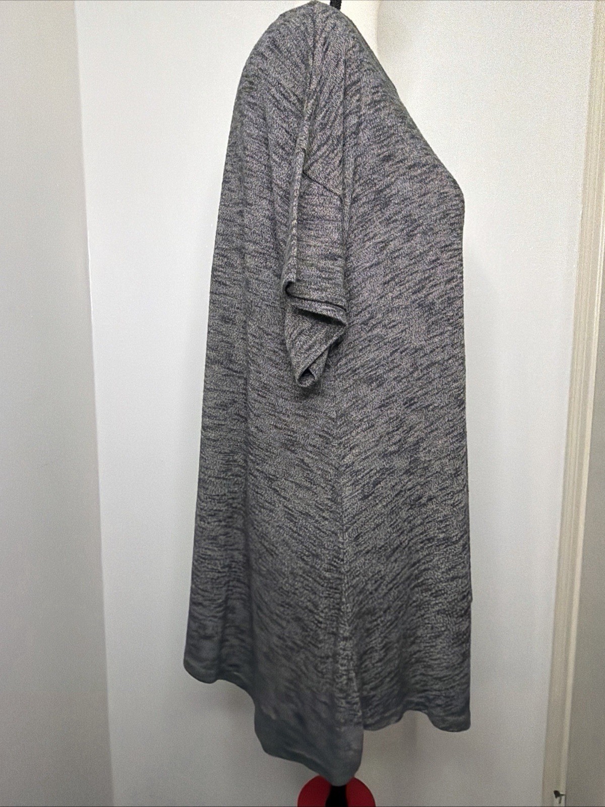 Juicy Couture Grey Heathered Cutout Short-Sleeve Top size M