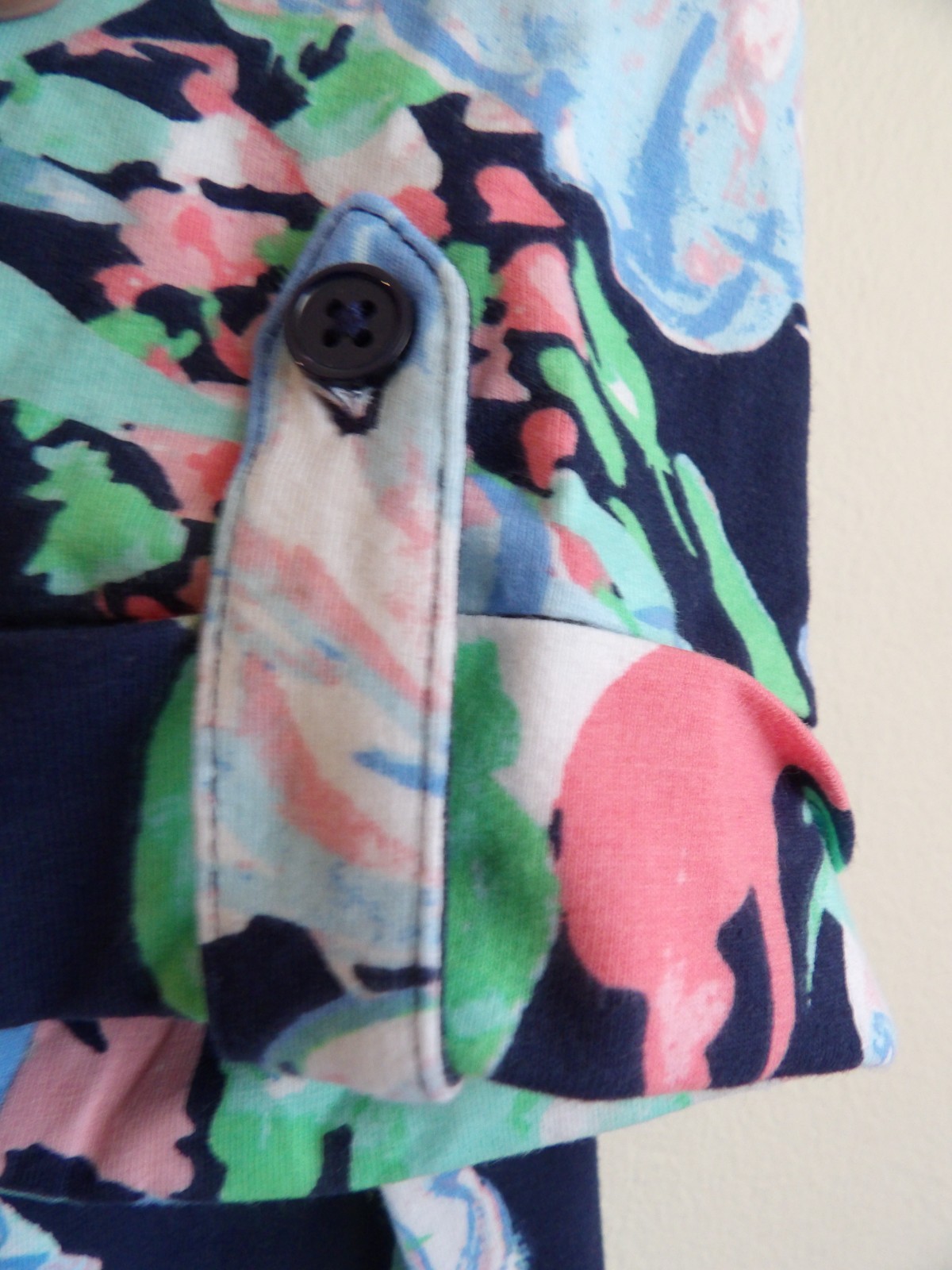 Coral Bay Women’s Floral Roll Tie Sleeve Stretch Top Shirt Size Medium