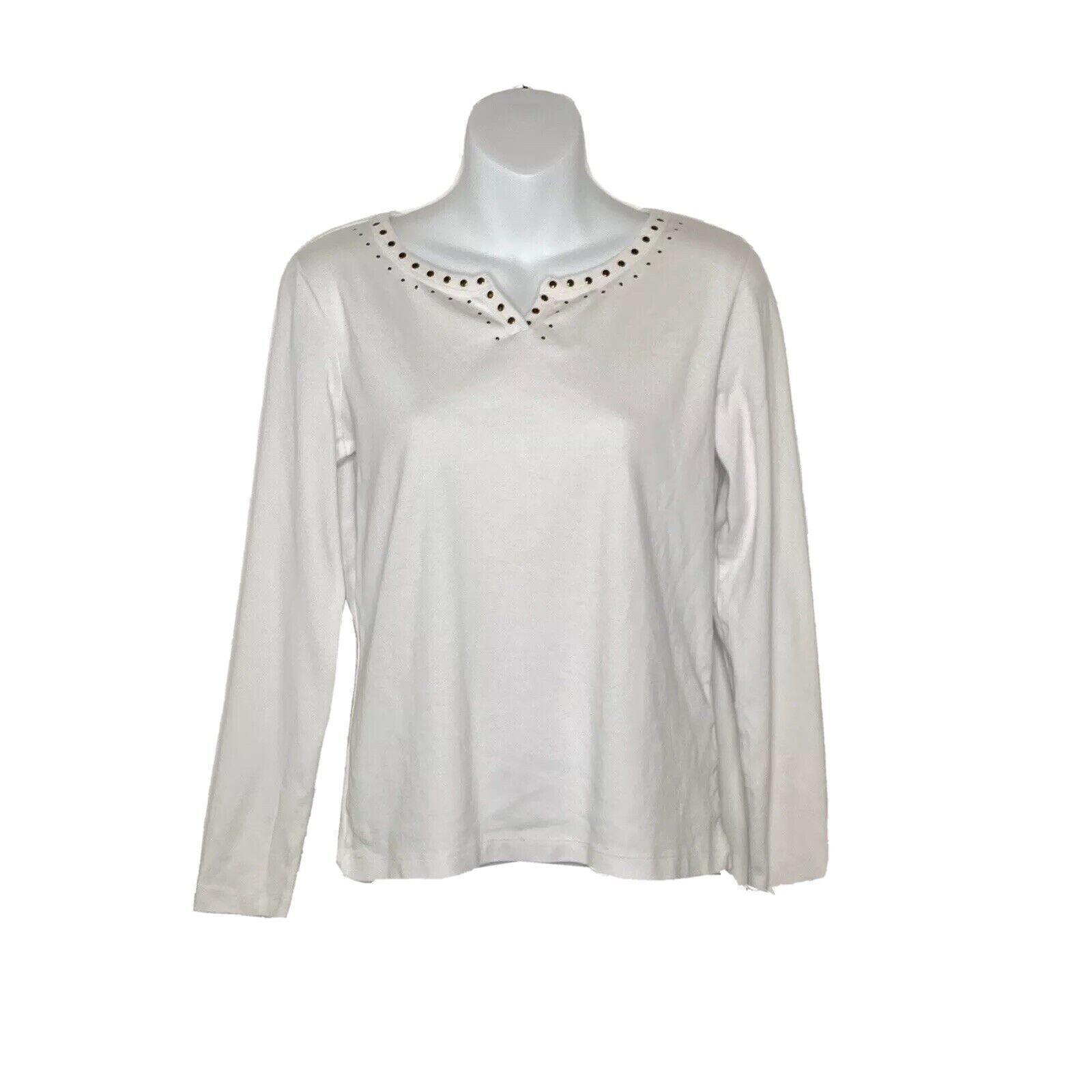 Carolyn Taylor Womens Sz M Shirt White Long Sleeved Knit Top Metal Accent