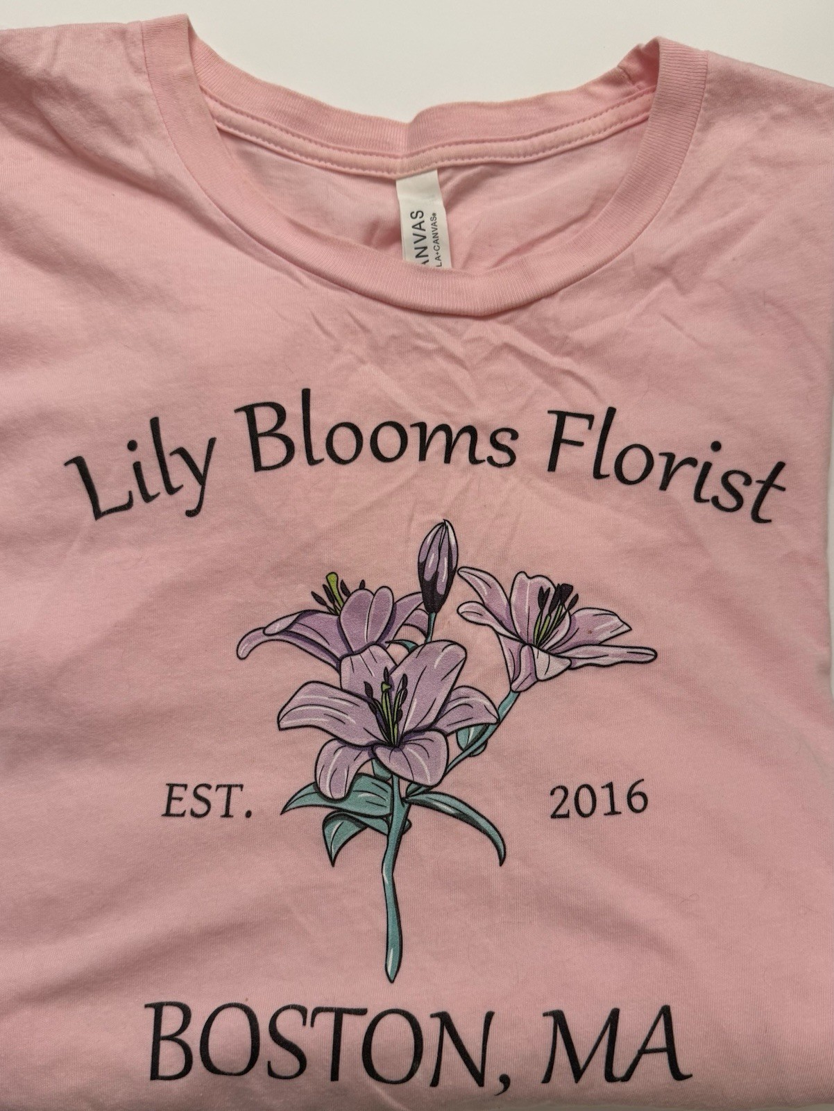 Lily Bloom Florist T-Shirt Boston, MA In Pink Purple Lily Flowers M Medium