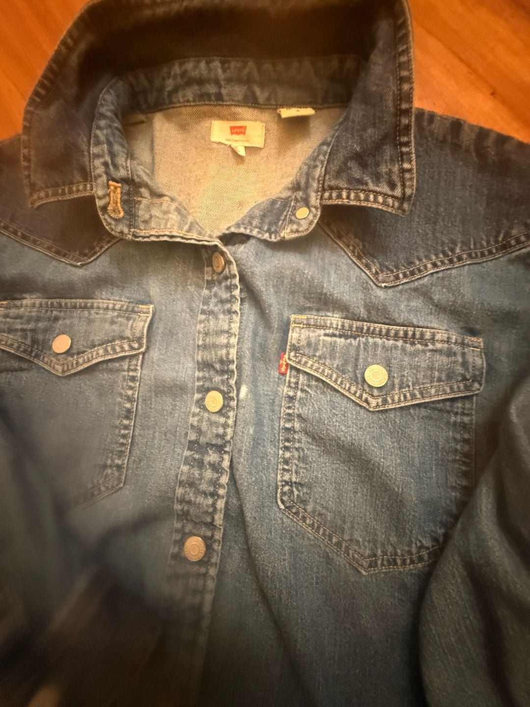 Levi’s Sawyer Cropped Denim Western Shirt with Raw Hem