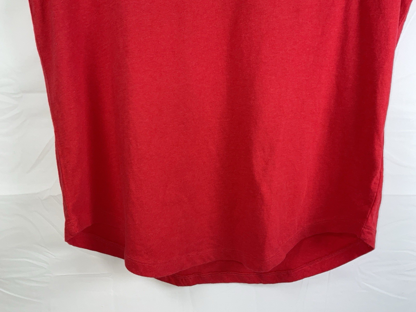 NWOT Women’s Johnnie-O Merediths Short Sleeve 100% Cotton T-Shirt – Red – Large