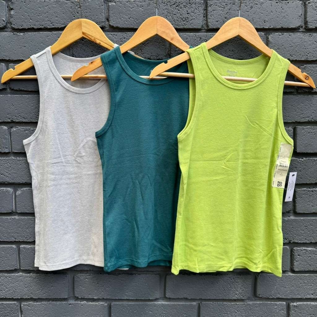 3 PACK No Boundaries Stretch Ribbed Knit High Crew Neck Tank Top, Women’s S-XXL