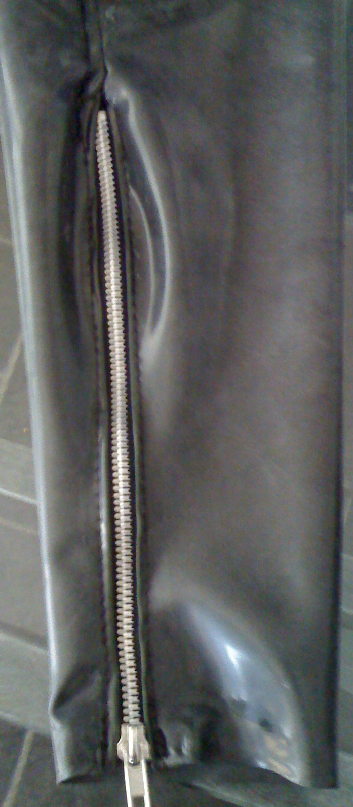 THE FEDERATION RUBBER LATEX JACKET ZIP SLEEVED