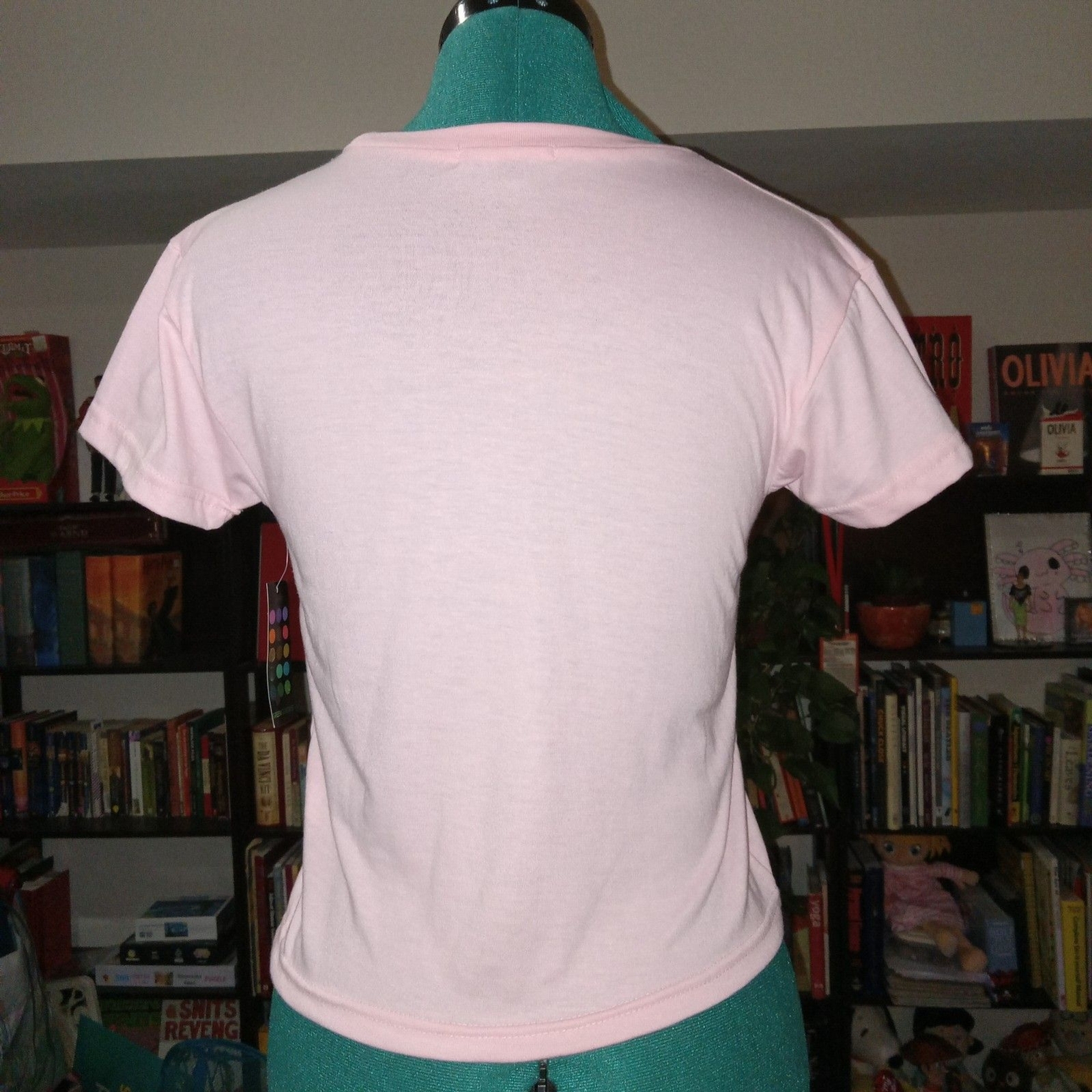 GREEN GODDESS Large Fitted T-Shirt Almond Blossom Color, Feeling Good! NEW w/Tag
