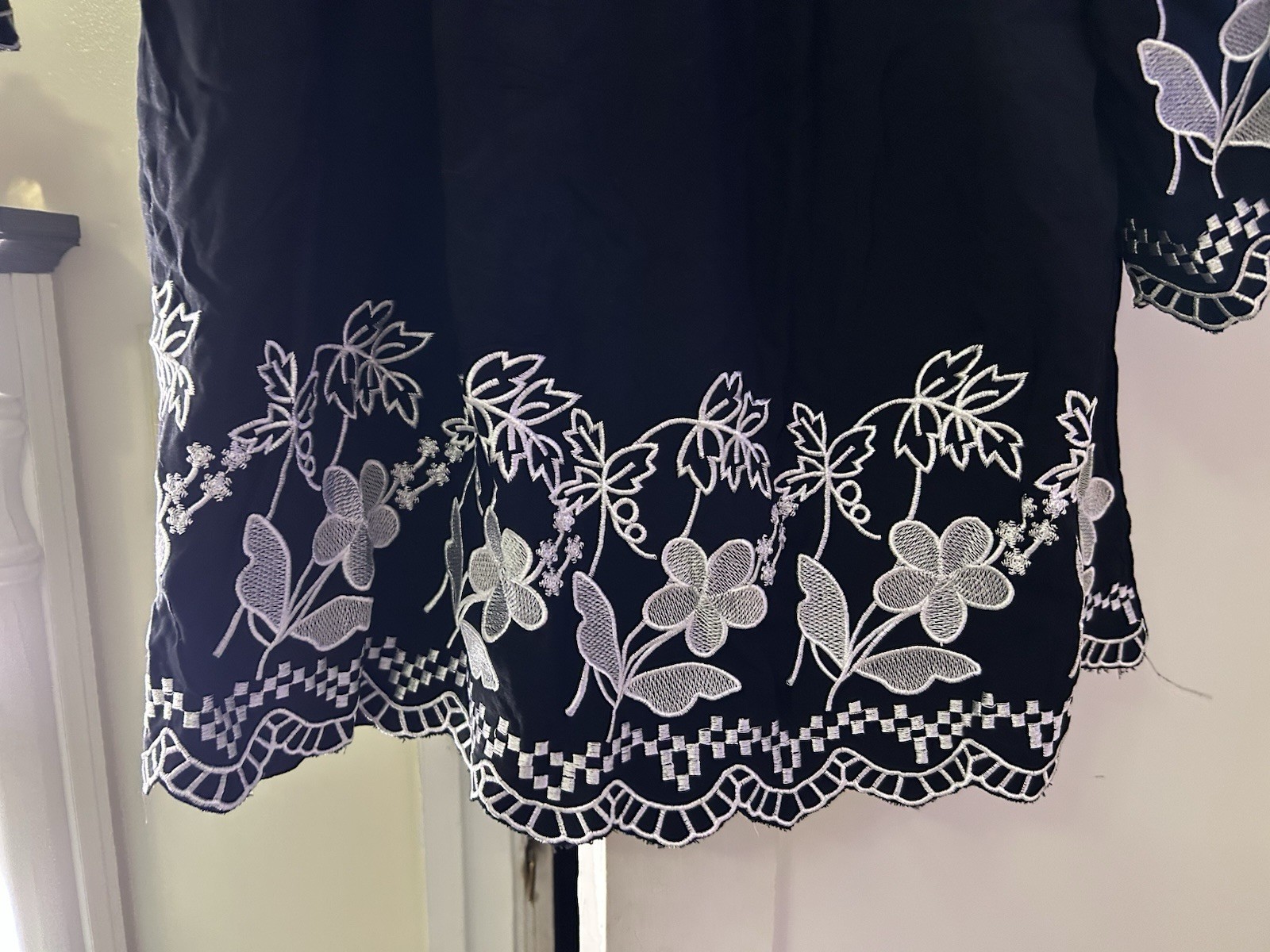Somya collection Embroidered women Small 36 Flared Sleeve Blouse