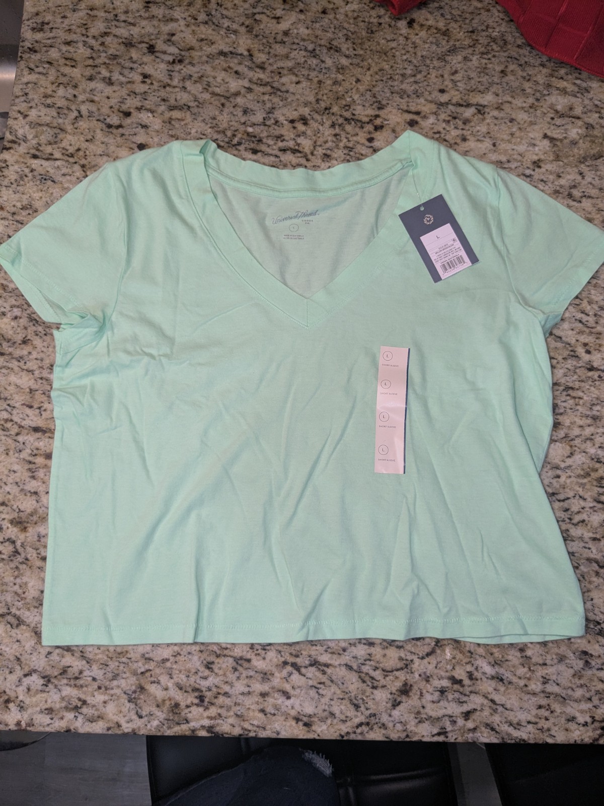Women’s Universal Thread V Neck Shirt size large shirt mellow green color