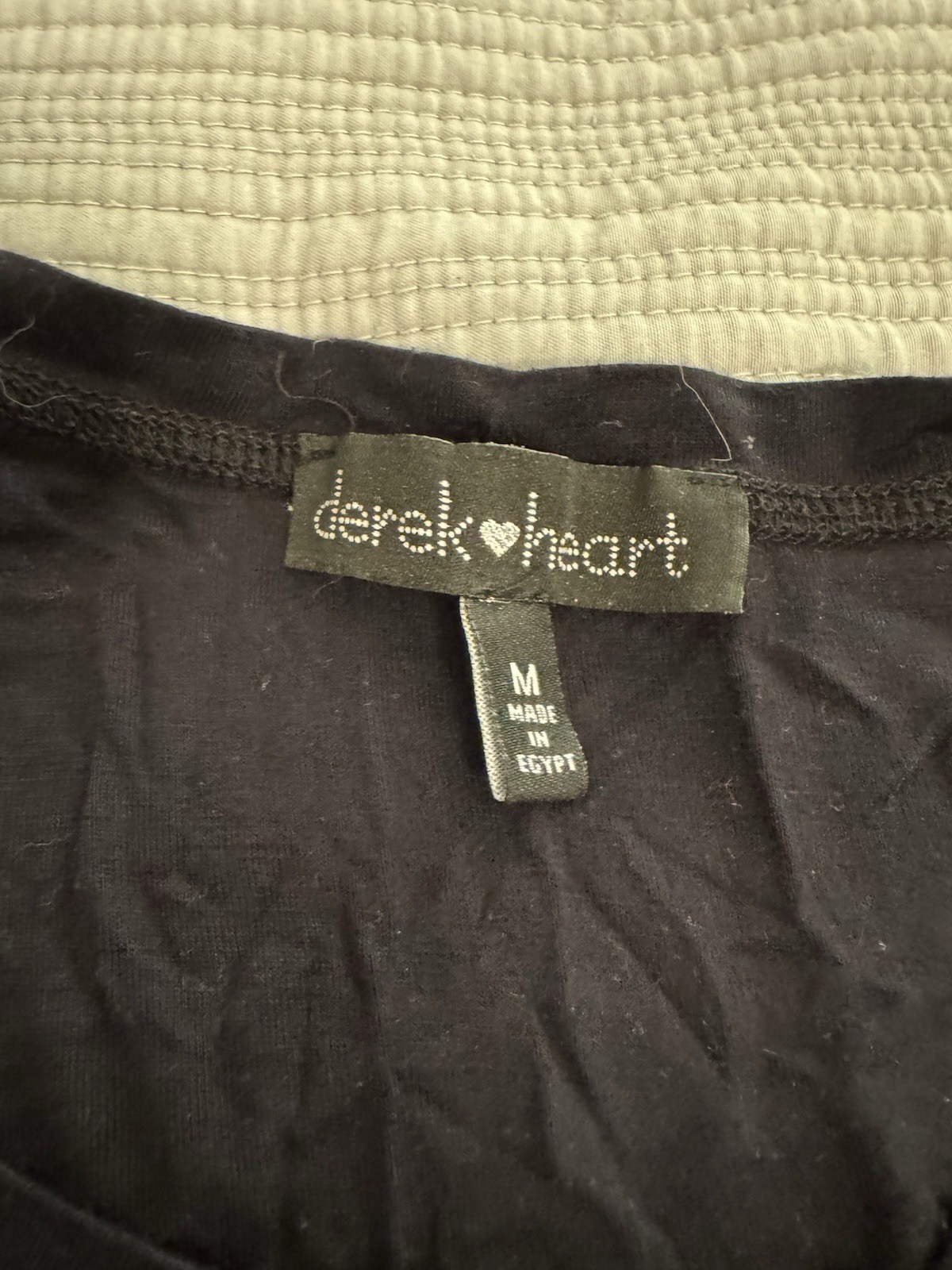 derek heart Women’s Black Knit Round Neck Short Sleeve Bow Shoulder Top M