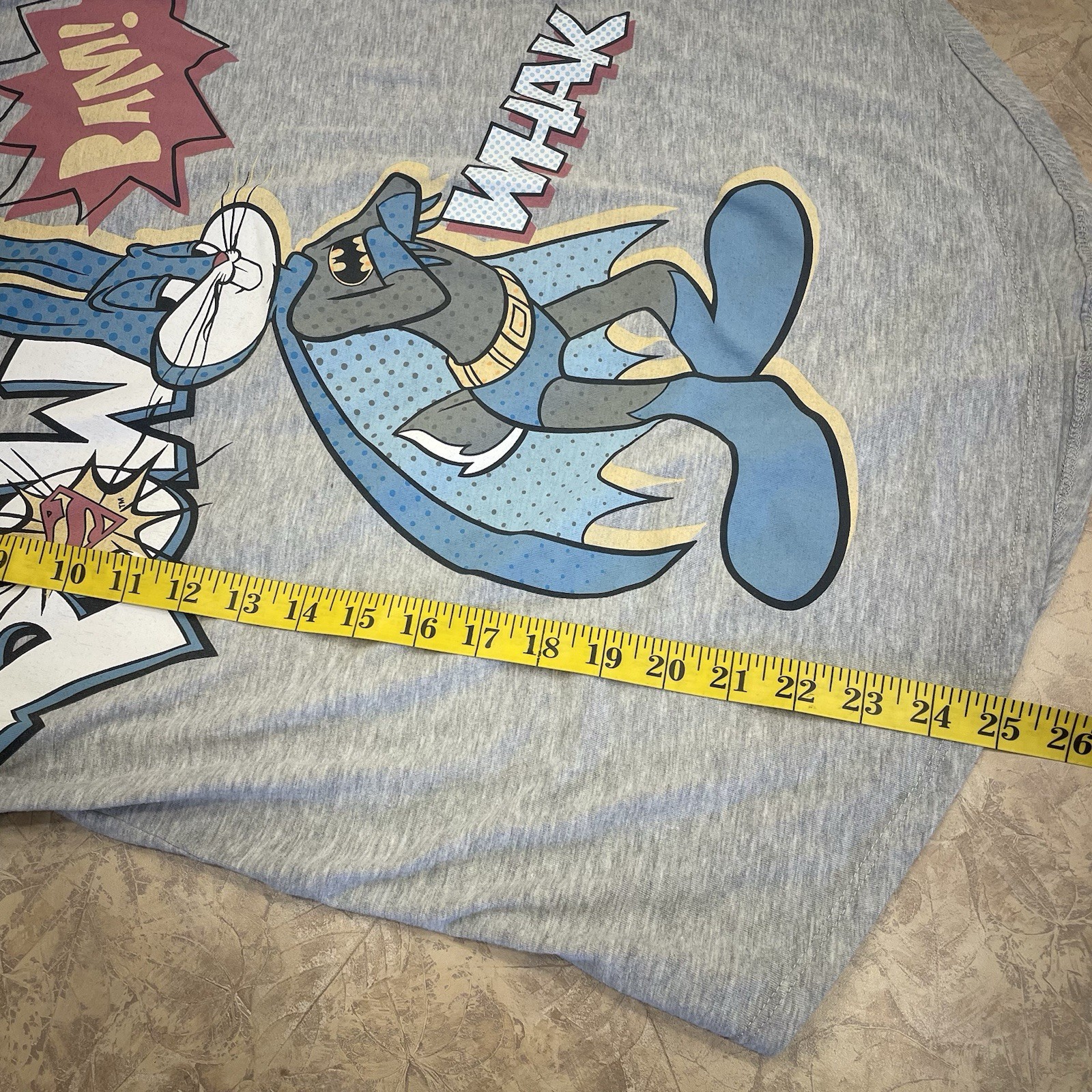 Warner Bros Youth XL Bugs Bunny Lola Bunny Batman Wonder Woman T Shirt Gray 100