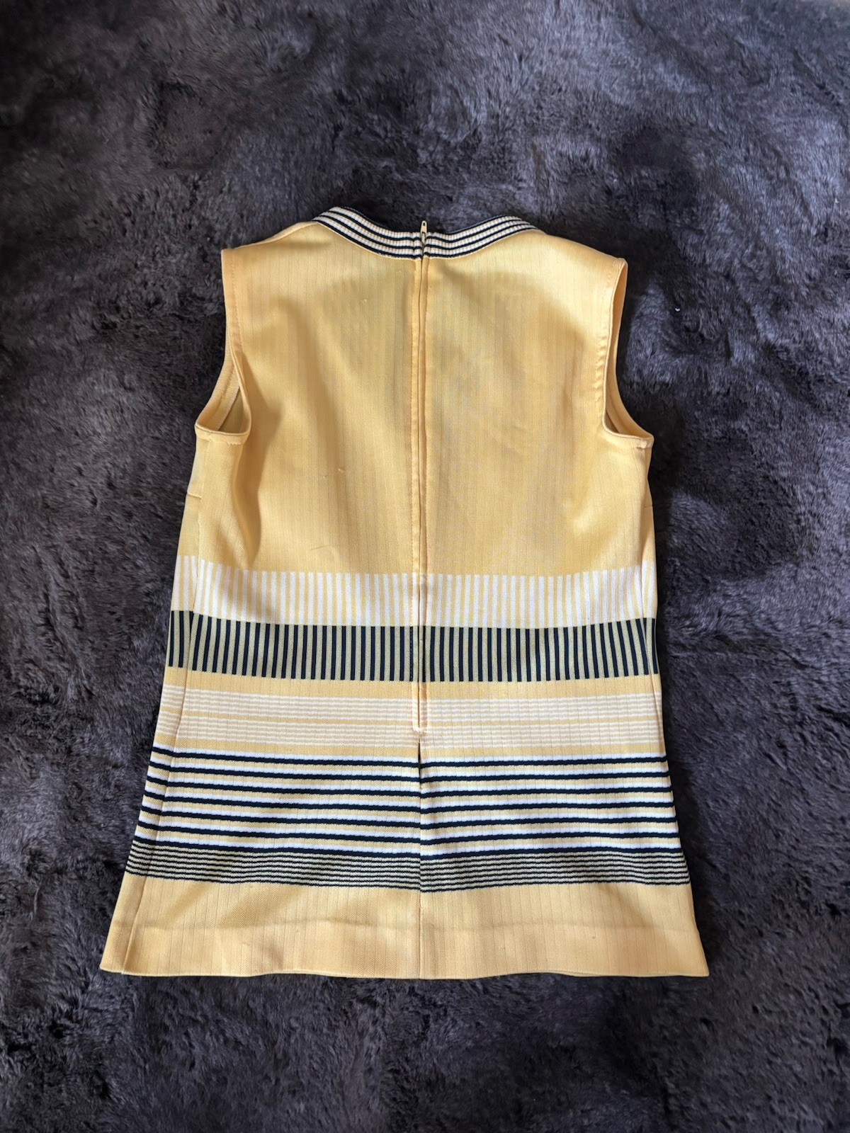 Vtg Mod Striped Shirt Womens Small/Med Yellow Blk Sleeveless V-NeckKnit 60s 70s