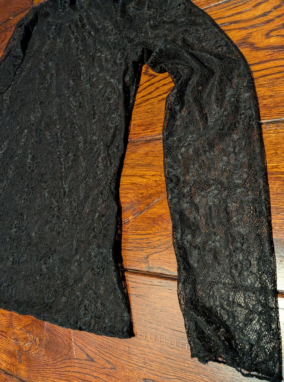 Finesse Women’s Lace Sheer Long Sleeve Top in Black Size Medium