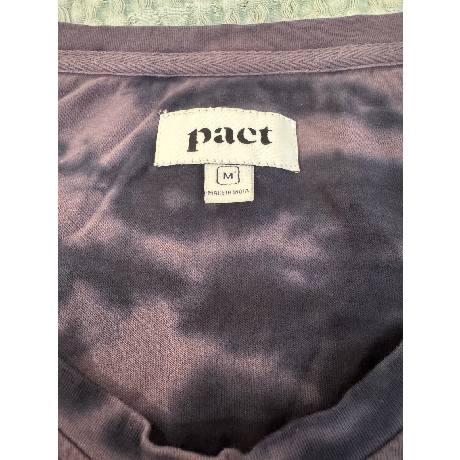 Pact Gray Tie Dye 100% Organic Cotton V-Neck Long Sleeve Tee Shirt Medium.EUC