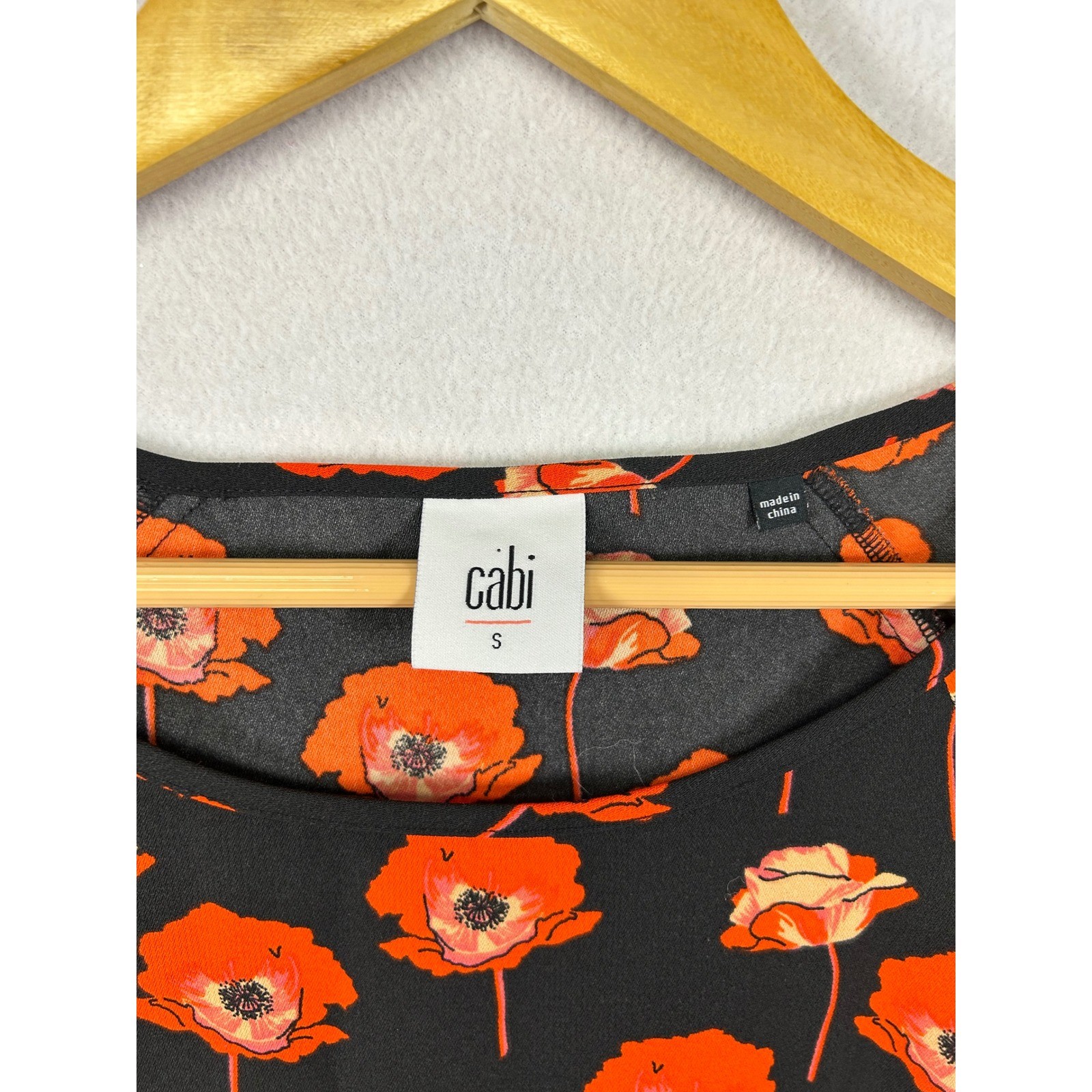 Cabi Poppy Print Blouse Womens S Black Orange Floral Short Sleeve