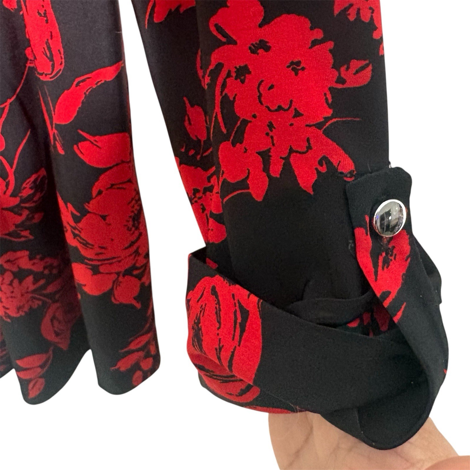Ava & Grace Women 3/4 Sleeve Roll Tab Floral Blouse Top Black Red Plus Sz 1X