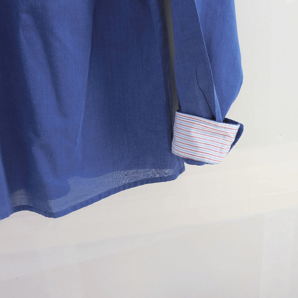 Orvis Women’s Long Sleeve Button Front Shirt Size Large Blue 2 Pocket Flip Cuffs