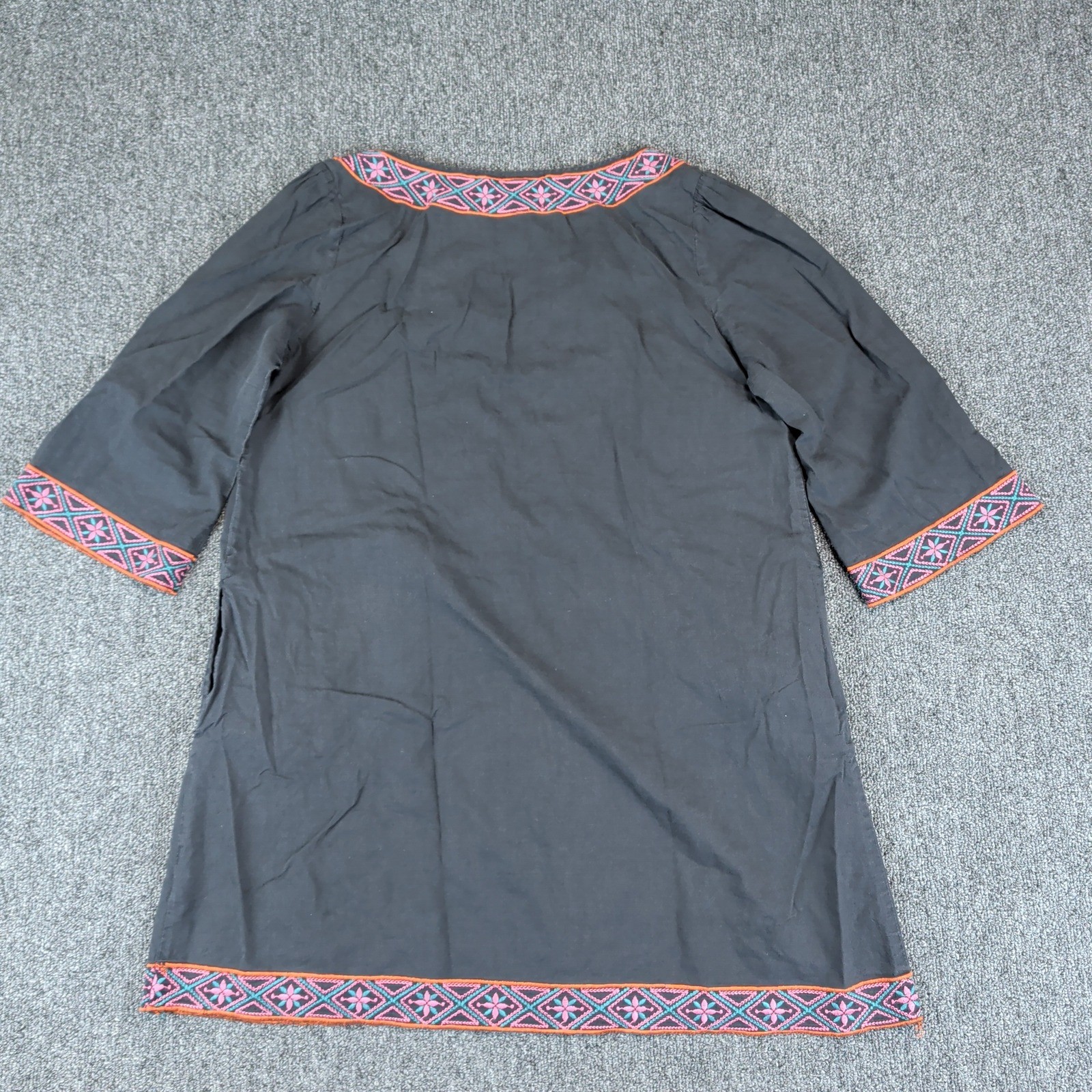 Twentyone Boho Embroidered Tunic Top Women Size M Black Cotton V-Neck Festival