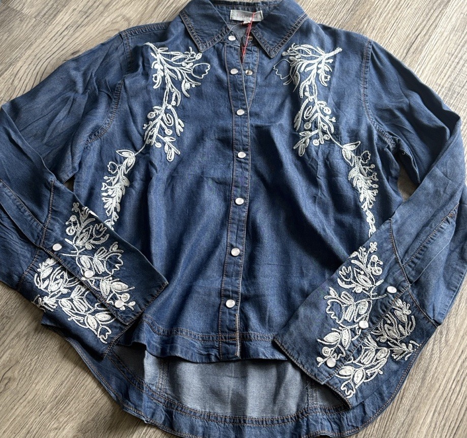 Solitaire Embroidered Snap Boho Western Shirt NWT