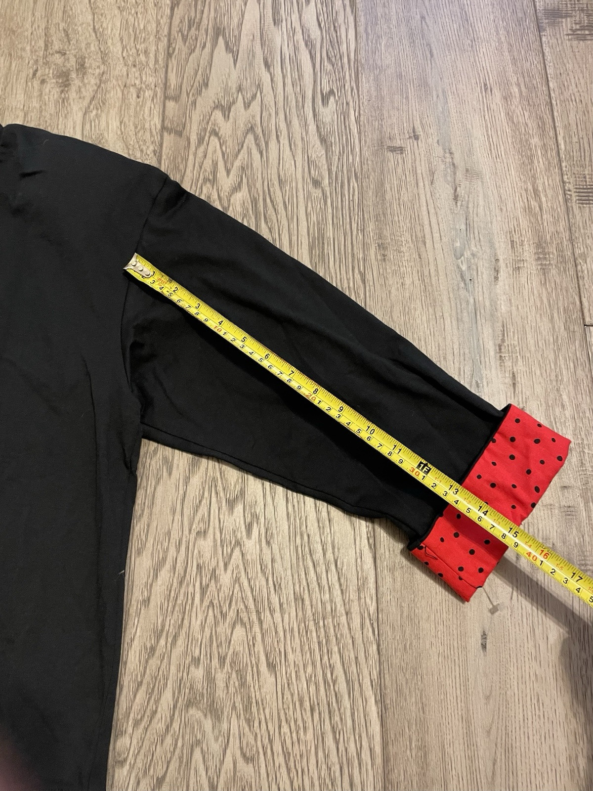A Paquette Vantage Women’s Black Top Size M
