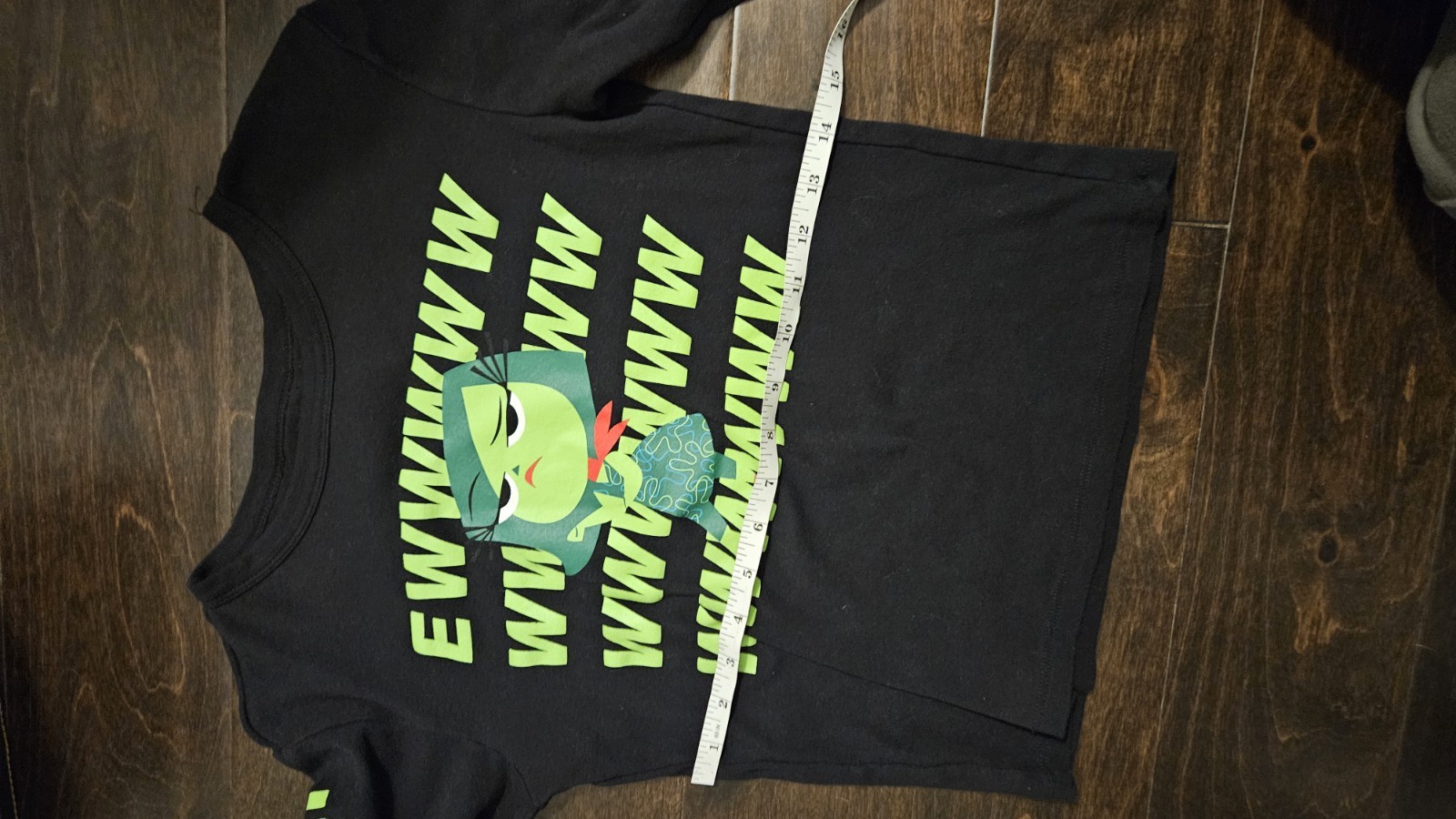 Disney Pixar Inside Out 2 Disgust EWW Long Sleeve Crop Top Womens Juniors S