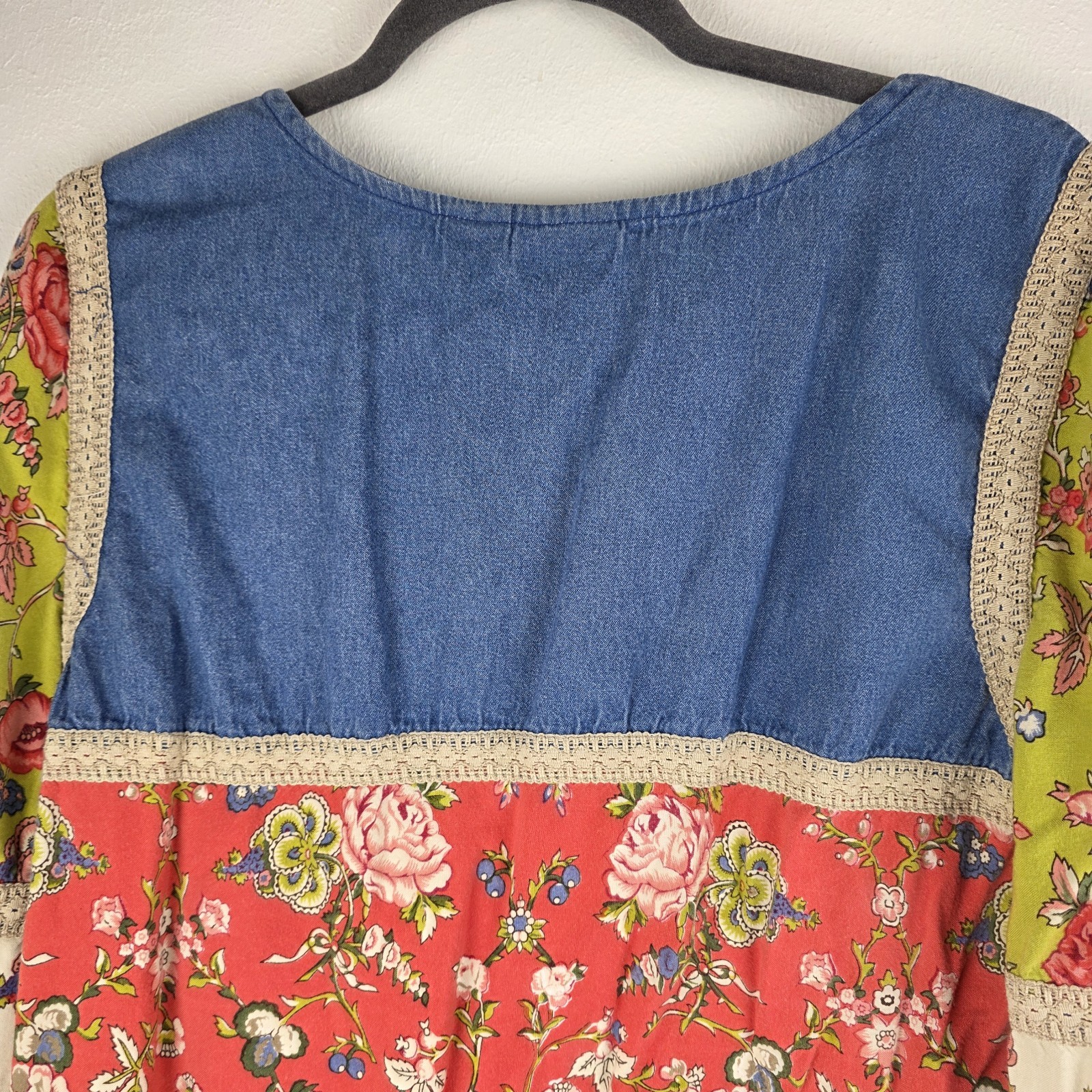Womens Denim Boho Patchwork Floral Peasant Top Crochet Trim Tie Neck L 90s Y2K