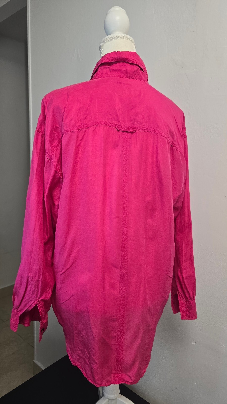 Vintage Louise Paris 100% Silk Hot Pink Shirt Size S – Oversized Button-Up